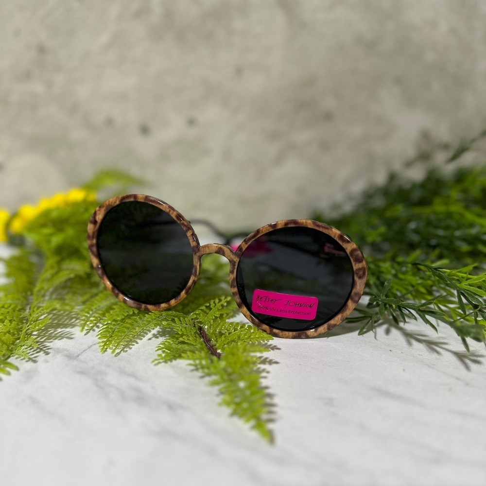 Betsey Johnson animal print circle frame